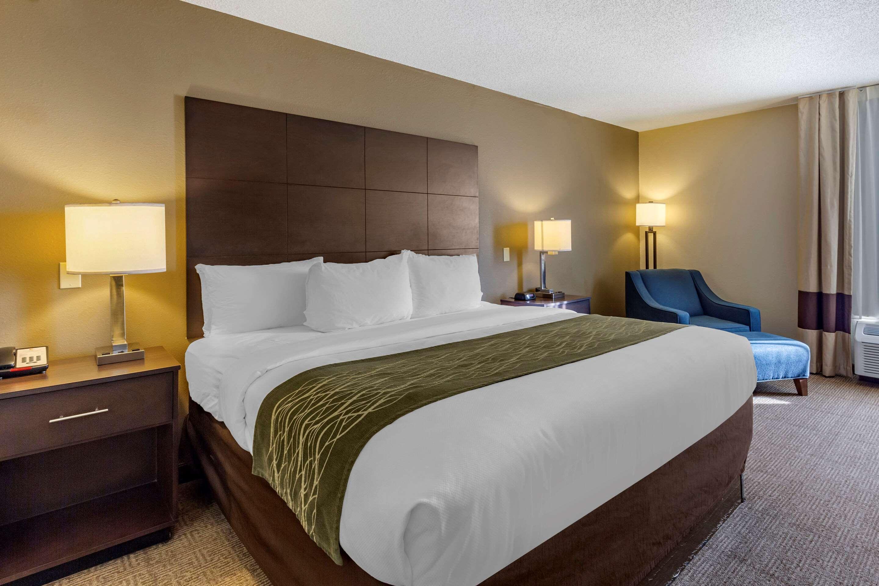 Comfort Inn Clinton Exterior photo