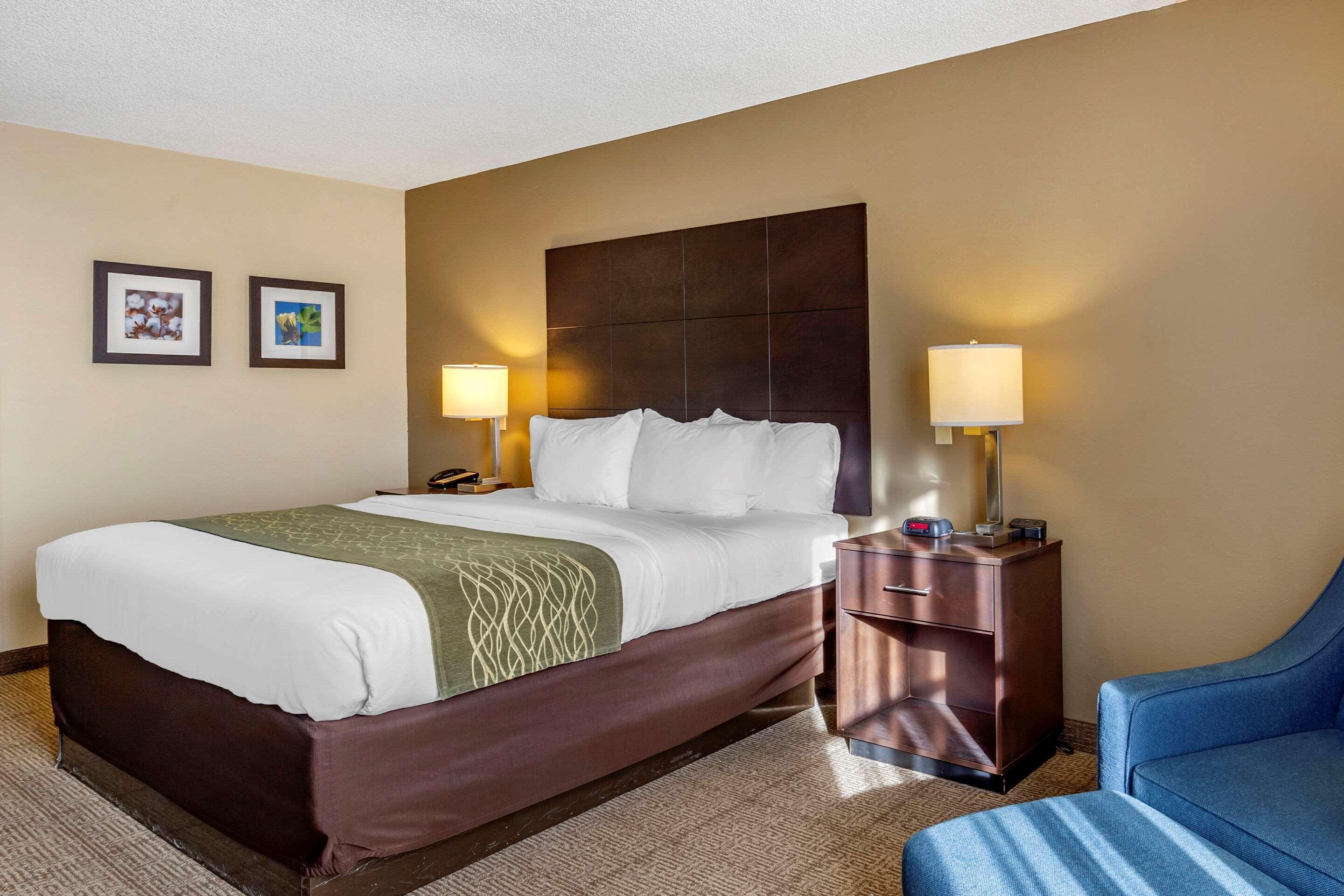 Comfort Inn Clinton Exterior photo